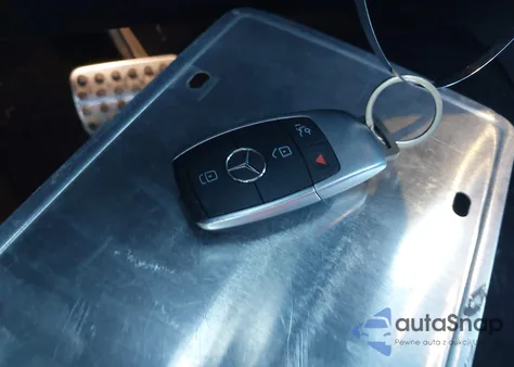 2020 Mercedes-Benz Glc 300 4Matic from USA, damaged, VIN W1N0G8EB4LF830317